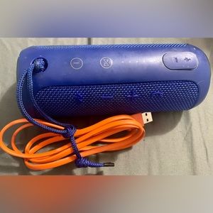 JBL Flip 4